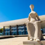 STF Poder sem Limites ou Autoridade Controlada pela Lei