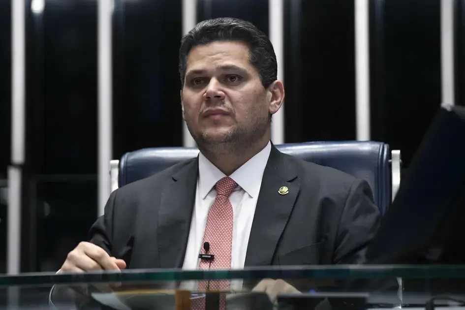 Confirmação de Pedro Lucas no Ministério das Comunicações gera novas disputas no partido
