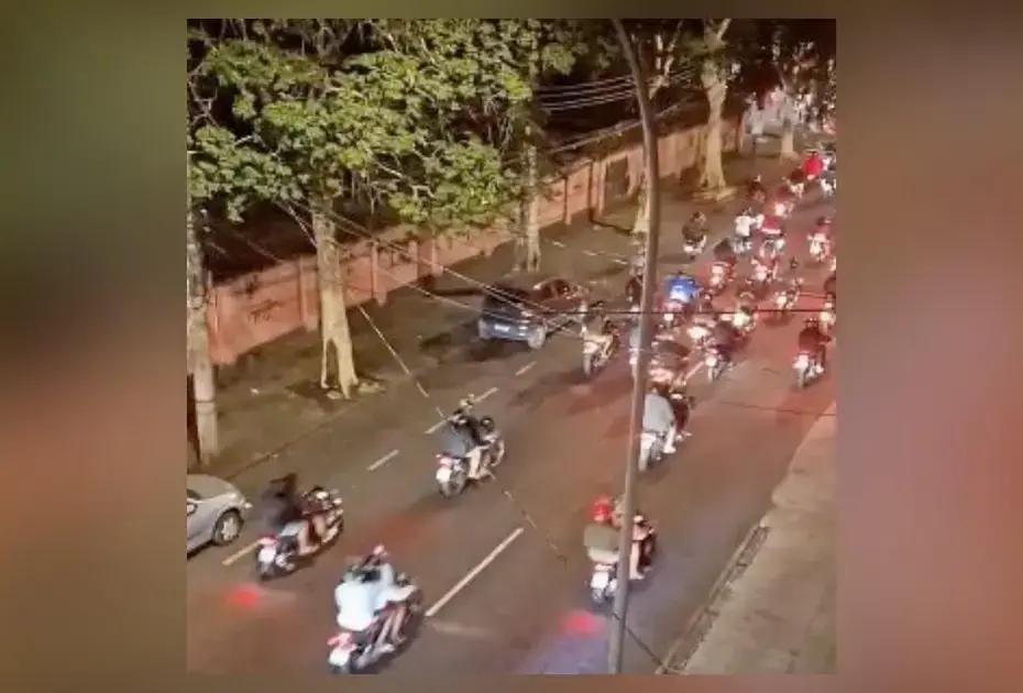 Rolezinho na Zona Norte do Rio termina com apreensão de motos e tumulto