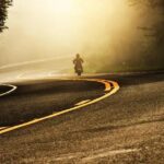 TRT-18 reconhece adicional de periculosidade para vendedores que usam moto