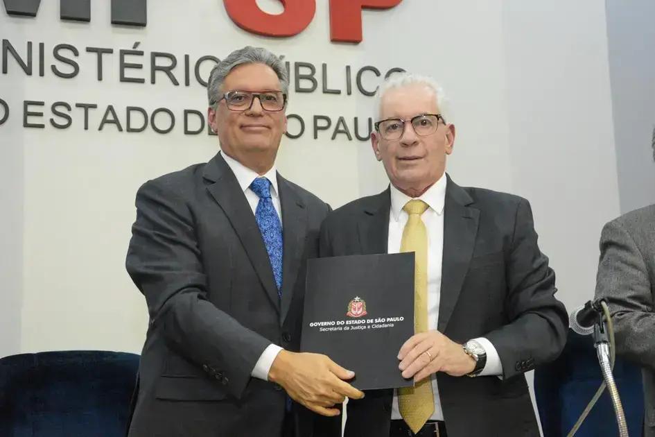 A nova determinação de Fábio Prieto sobre sanções a crianças e adolescentes