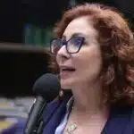 Alexandre de Moraes decreta prisão de Carla Zambelli por invasão ao CNJ