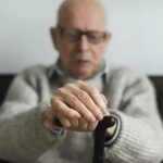 Aumento de penas por abandono de idosos e PCD é aprovado no Congresso