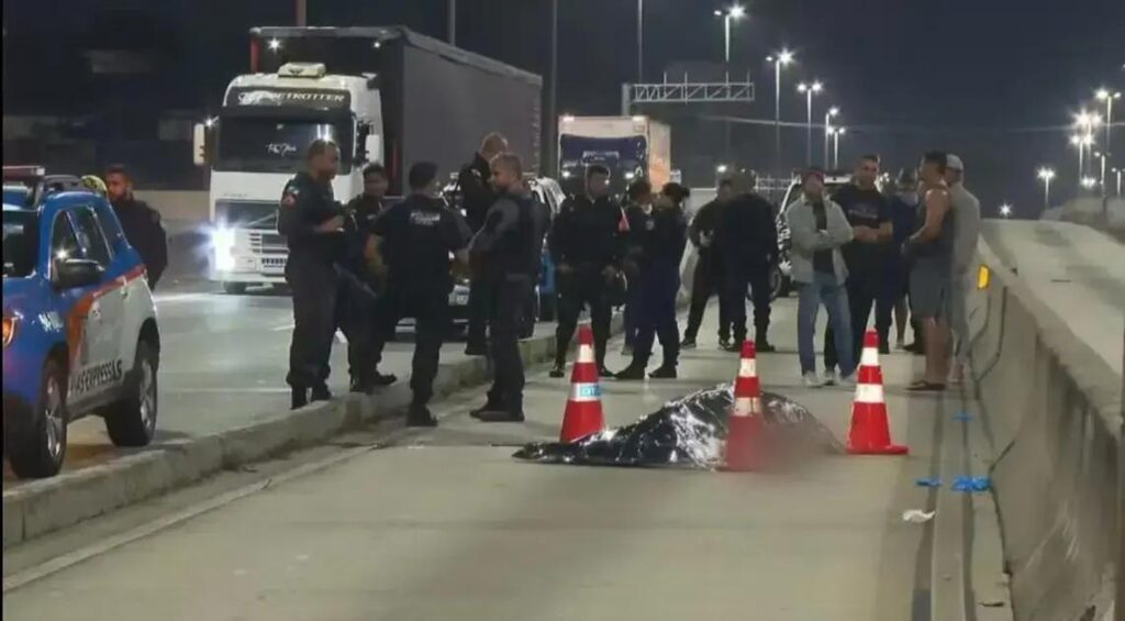 Cabo da Polícia Militar é assassinado na Avenida Brasil, no Rio de Janeiro