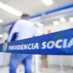 Juíza condena associação por descontos indevidos em aposentadorias