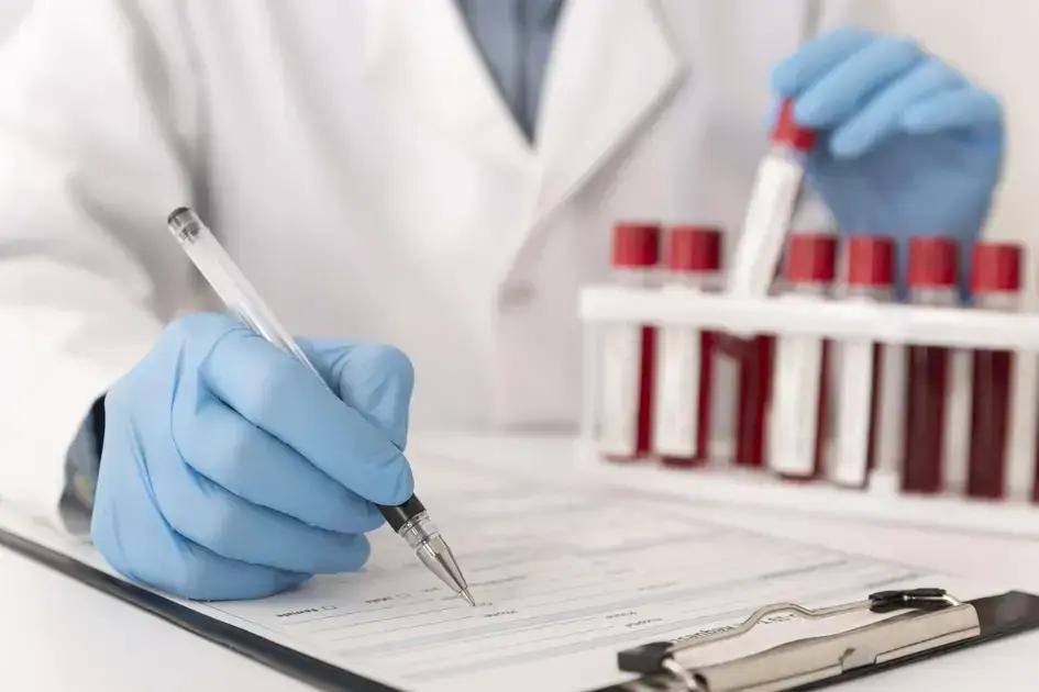 Laboratório condenado a indenizar motorista por erro de exame toxicológico