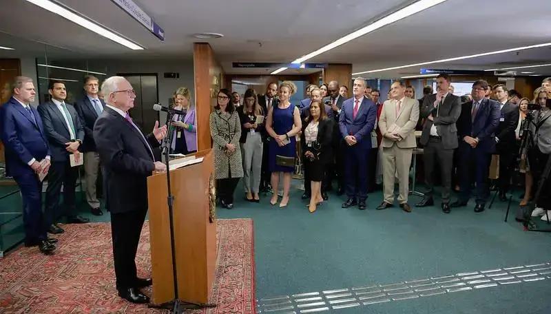 Lançamento do livro em homenagem aos 10 anos de Edson Fachin no STF
