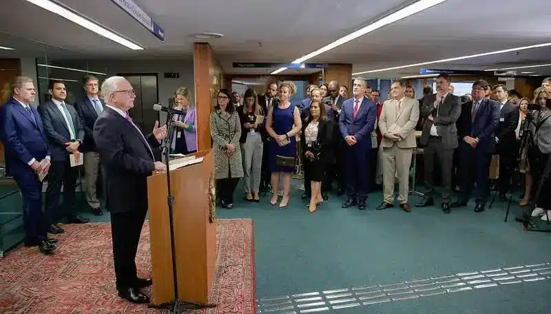 Lançamento do livro em homenagem aos 10 anos de Edson Fachin no STF