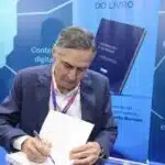 Lançamento do livro 'Informação à Sociedade' na Bienal do Livro 2025