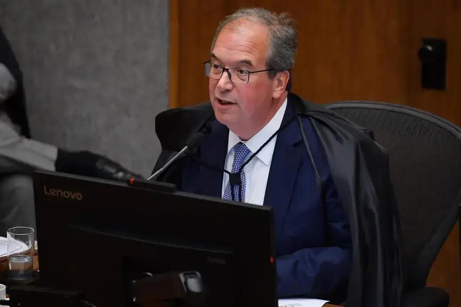 Ministro do STJ critica uso de 'fishing recurso' em decisões legais