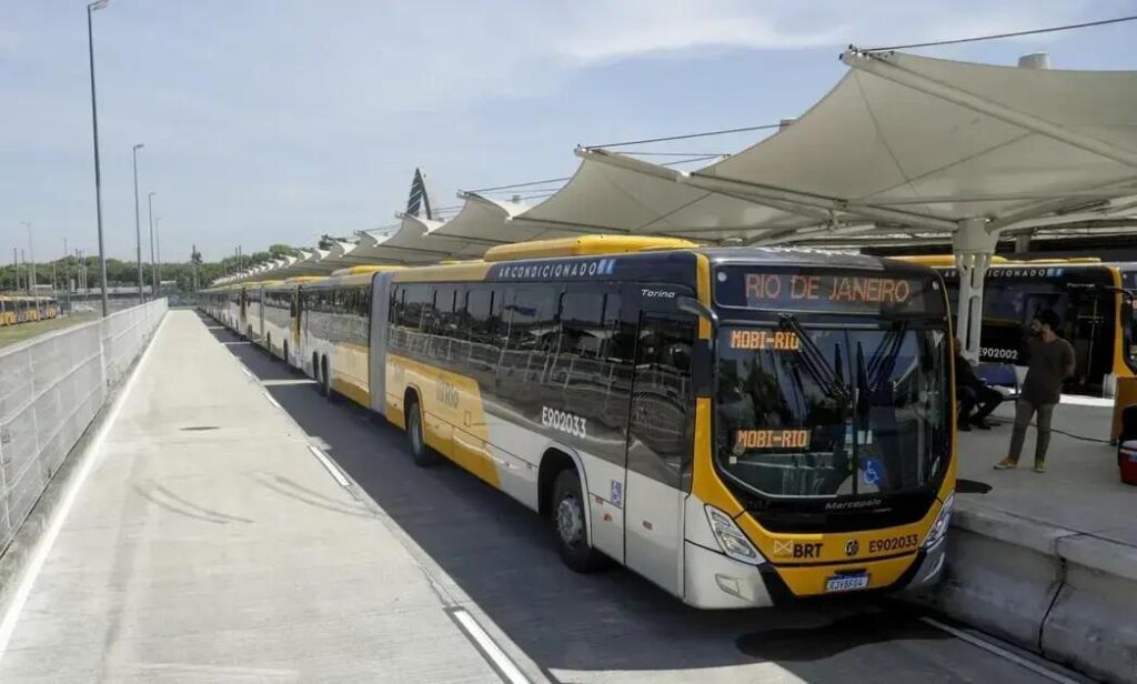 Passageiro baleado em estação do BRT na Zona Oeste do Rio