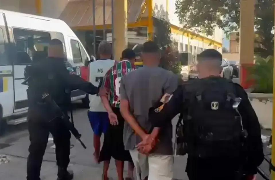 PM prende oito suspeitos por extorsão na Zona Oeste do Rio