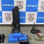 Polícia Militar apreende fuzil antidrone e drogas na Cidade Alta