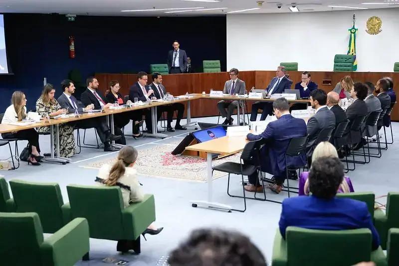 Prazo para devolução a vítimas de fraudes no INSS é definido. Entenda!