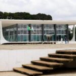 STF determina que empresa Meta preserve dados de Mauro Cid