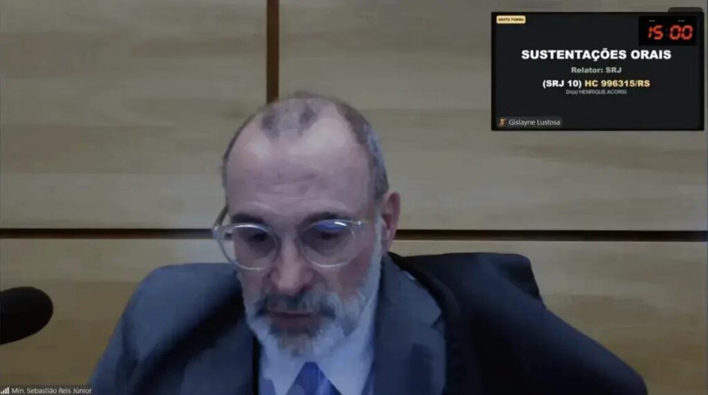 STJ decide sobre substituição de prisão preventiva de réu foragido