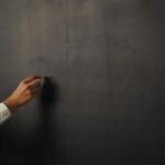 TRT-15 mantém demissão por justa causa de professor por comentários homofóbicos