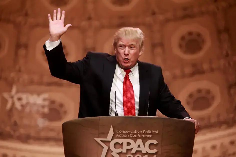Celso de Mello elogia artigo contra interferência de Trump em assuntos brasileiros