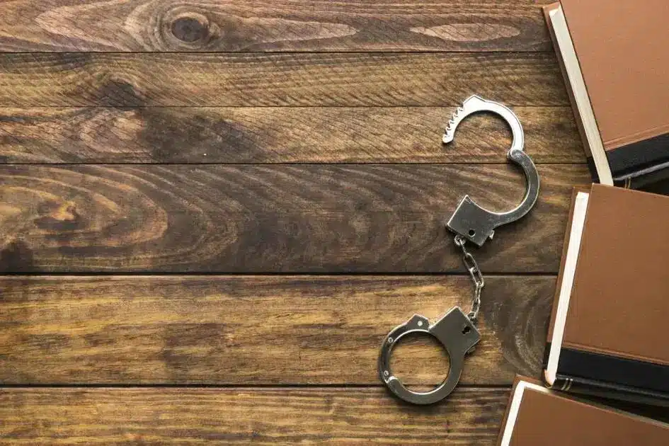 Crimes infantojuvenis não afastam tráfico privilegiado em redução de pena