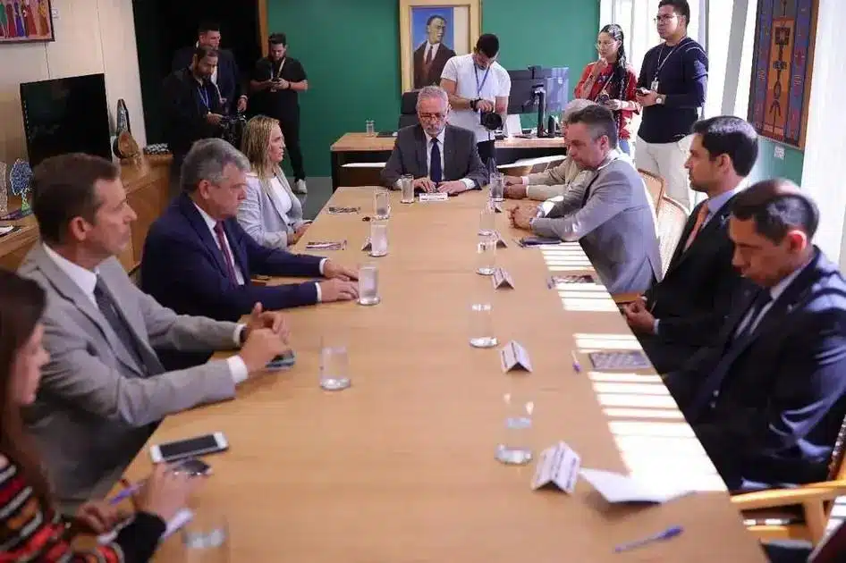 Judiciário e Executivo do DF firmam cooperação para conflitos fundiários