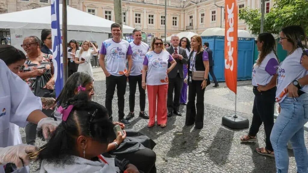 Mutirão PopRuaJud na Bahia oferece mais de 800 atendimentos a população