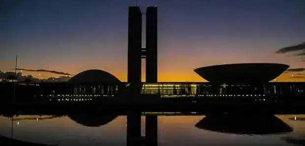 OAB aponta inconstitucionalidades na PEC dos Precatórios em parecer