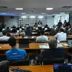 CAS discute projeto de exame de proficiência para médicos no Senado